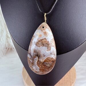 Bohemian chic large brown cream wire wrapped agate pendant + free cord necklace